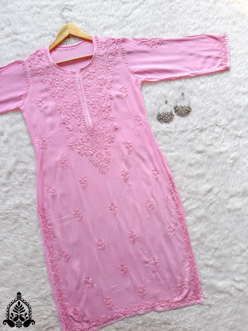 Hala Chikankari Solid Rayon Straight Kurta