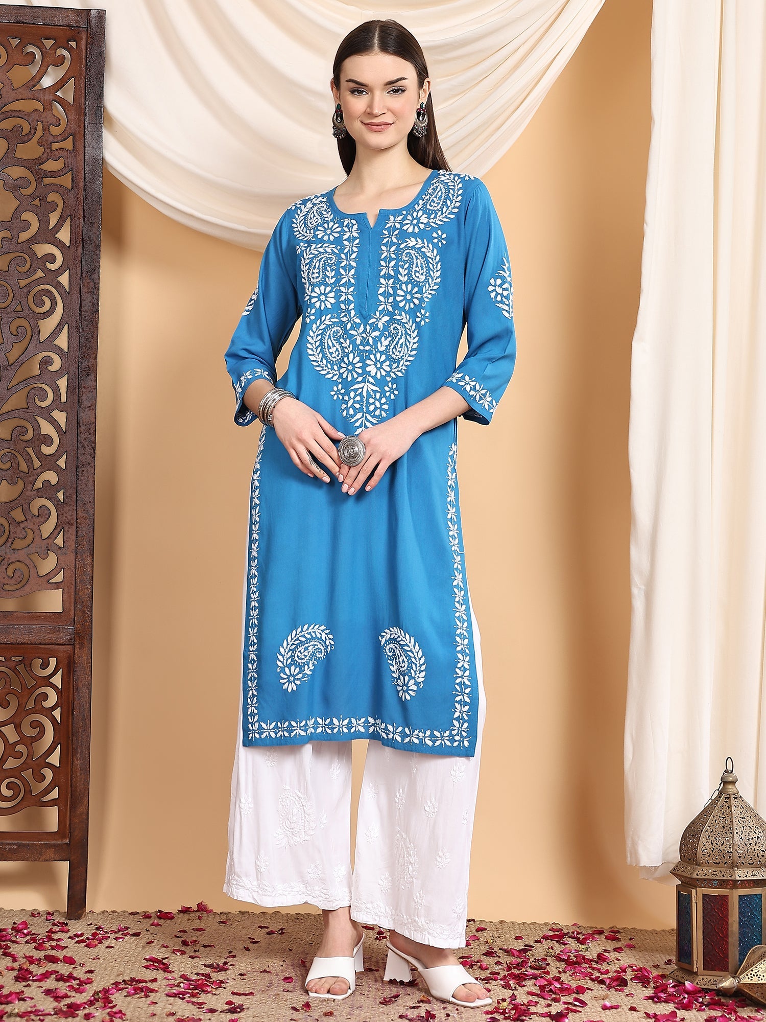 Shifa Chikankari Minimal Rayon Straight Kurta