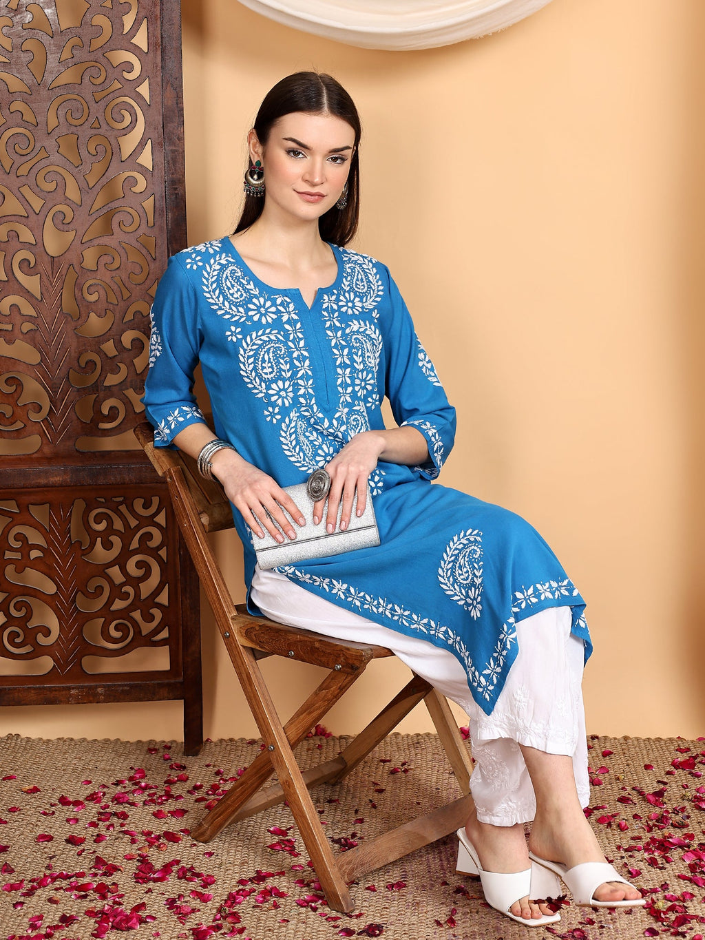 Shifa Chikankari Minimal Rayon Straight Kurta