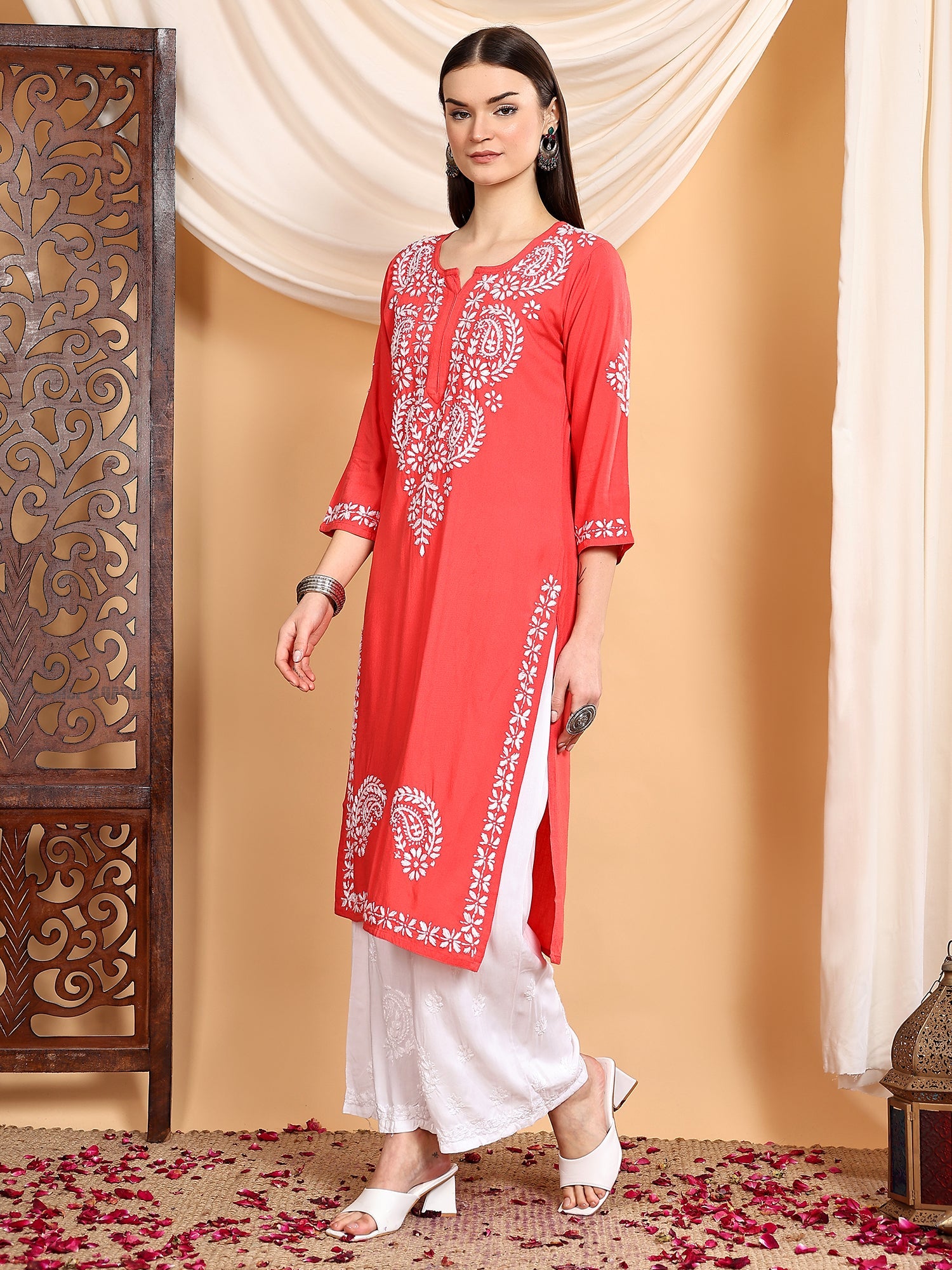 Shifa Chikankari Minimal Rayon Straight Kurta