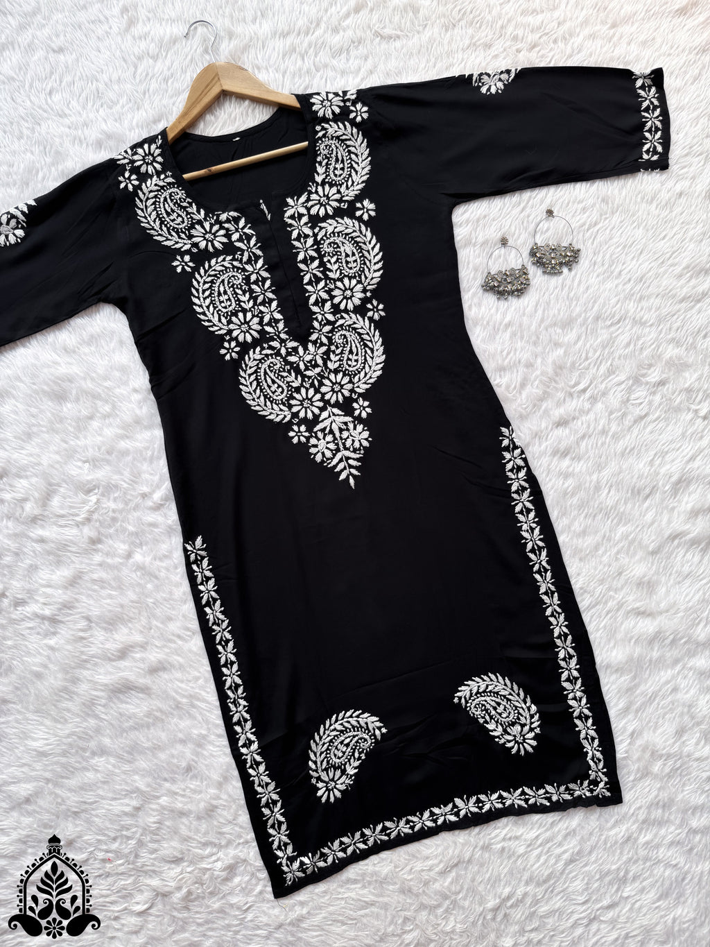 Shifa Chikankari Minimal Rayon Straight Kurta